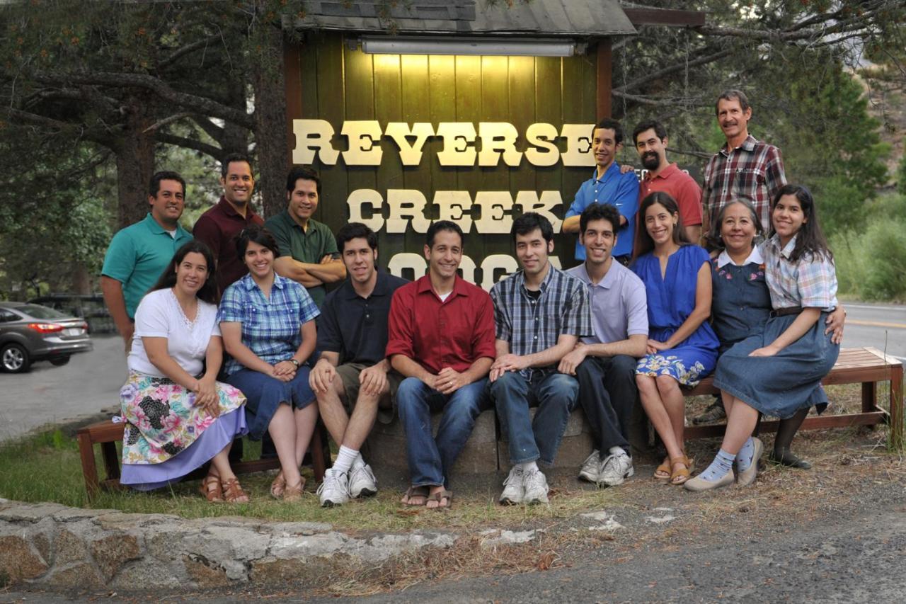 Reverse Creek Lodge จูนเลค ภายนอก รูปภาพ