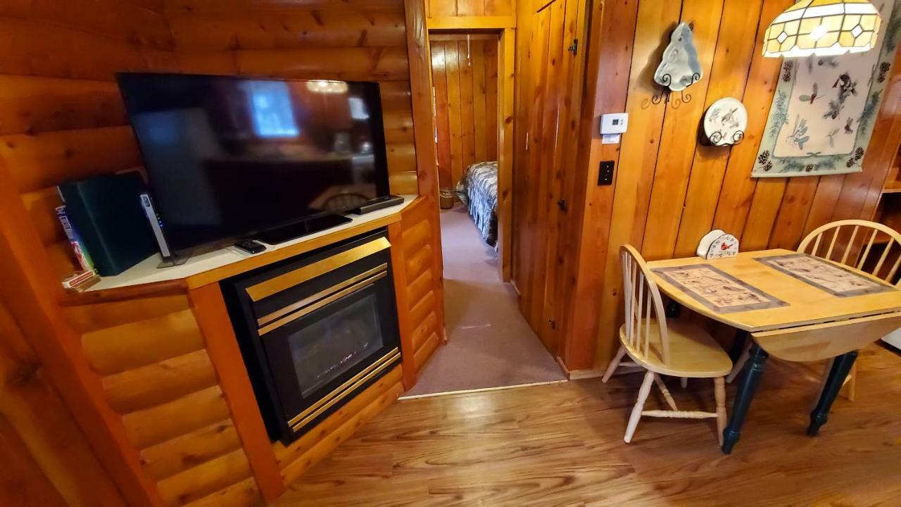 Reverse Creek Lodge จูนเลค ห้อง รูปภาพ