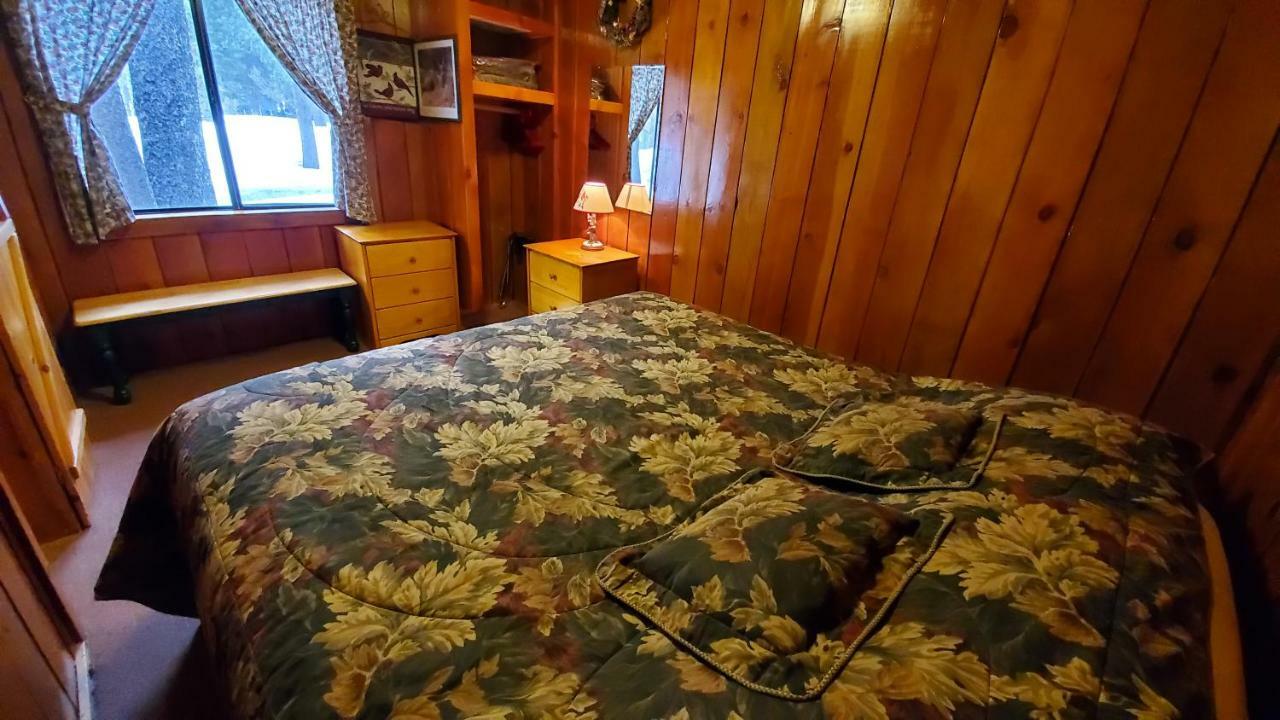 Reverse Creek Lodge จูนเลค ห้อง รูปภาพ