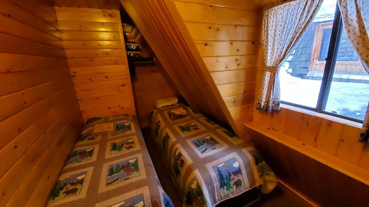 Reverse Creek Lodge จูนเลค ห้อง รูปภาพ