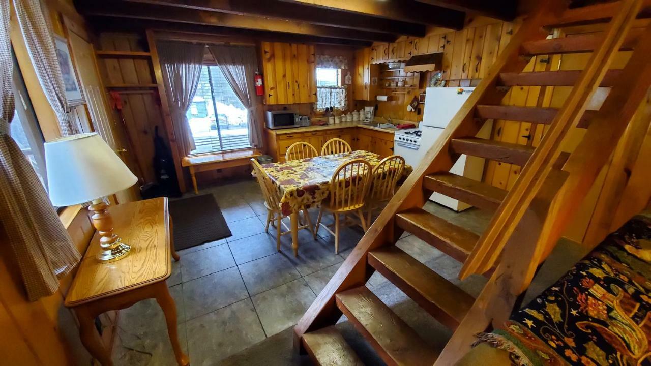 Reverse Creek Lodge จูนเลค ห้อง รูปภาพ