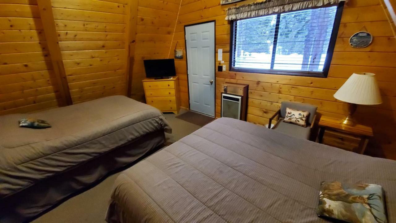Reverse Creek Lodge จูนเลค ห้อง รูปภาพ