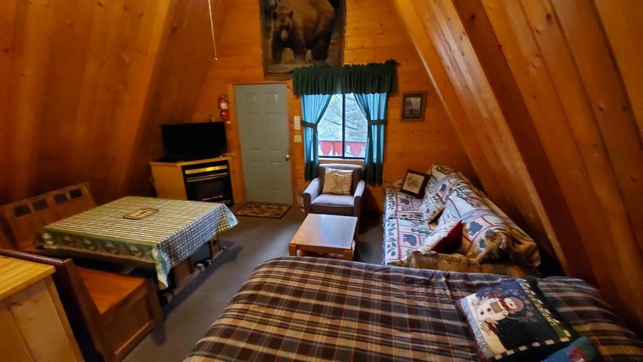 Reverse Creek Lodge จูนเลค ห้อง รูปภาพ