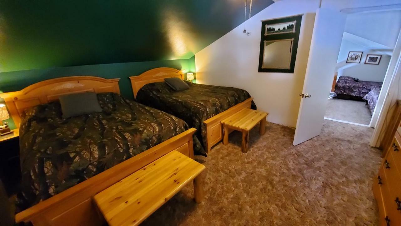 Reverse Creek Lodge จูนเลค ห้อง รูปภาพ