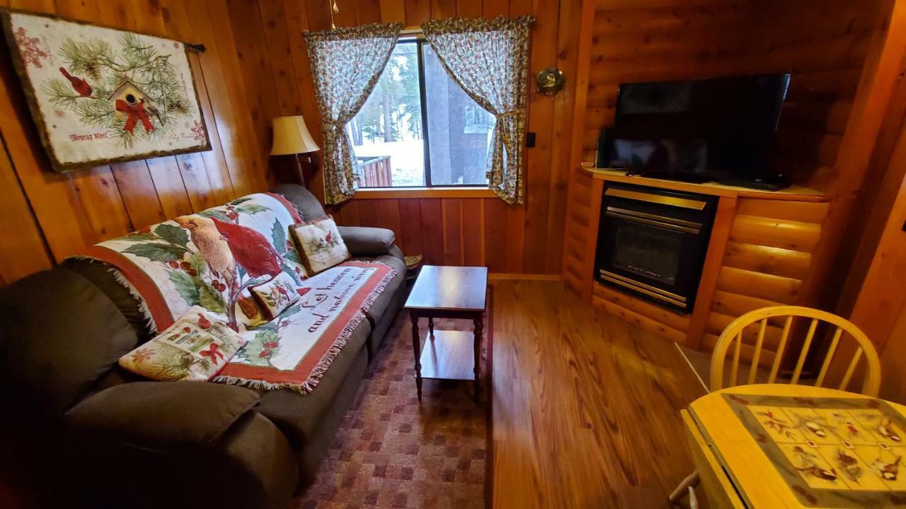 Reverse Creek Lodge จูนเลค ภายนอก รูปภาพ