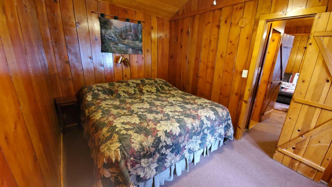 Reverse Creek Lodge จูนเลค ห้อง รูปภาพ