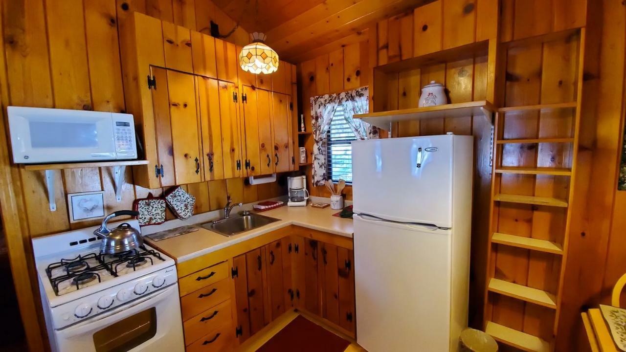 Reverse Creek Lodge จูนเลค ห้อง รูปภาพ